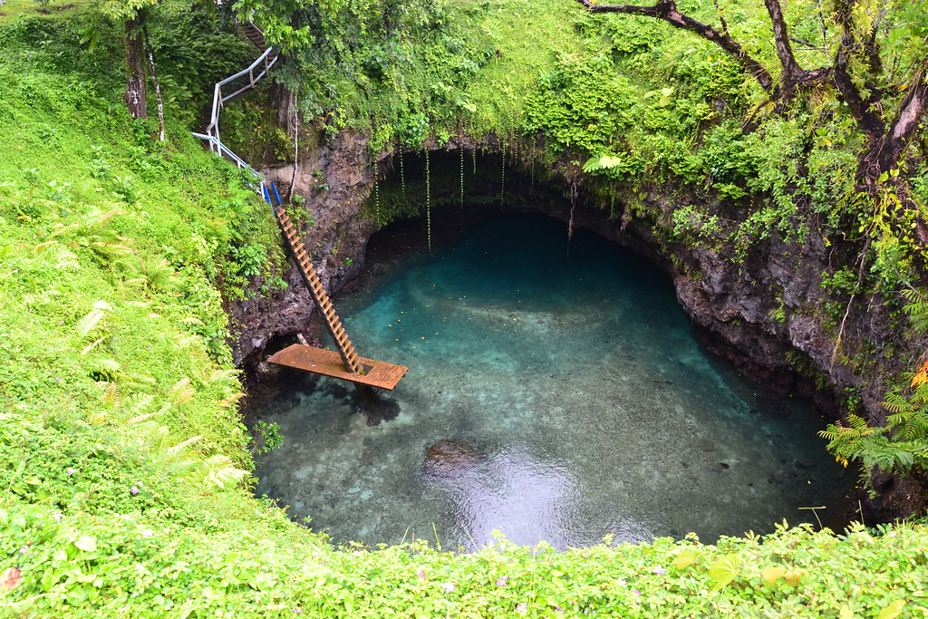 The To Sua Ocean Trench